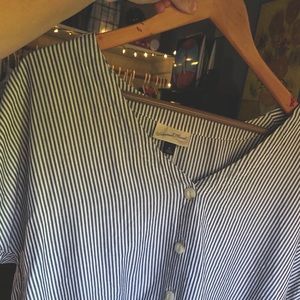 universal thread tie front top!